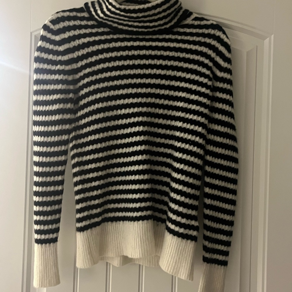 Banana Republic Chevron Sweater